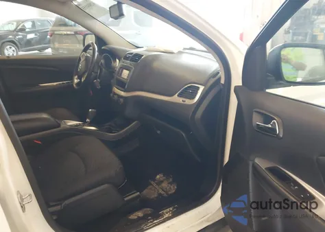 2013 Dodge Journey Sxt z USA, uszkodzony, nr VIN 3C4PDCBB8DT665613